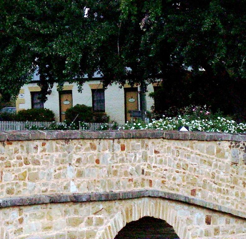 Bridge Cottages Sargeants & Armoury Cottages 1823 - History & Charm Richmond Kültér fotó